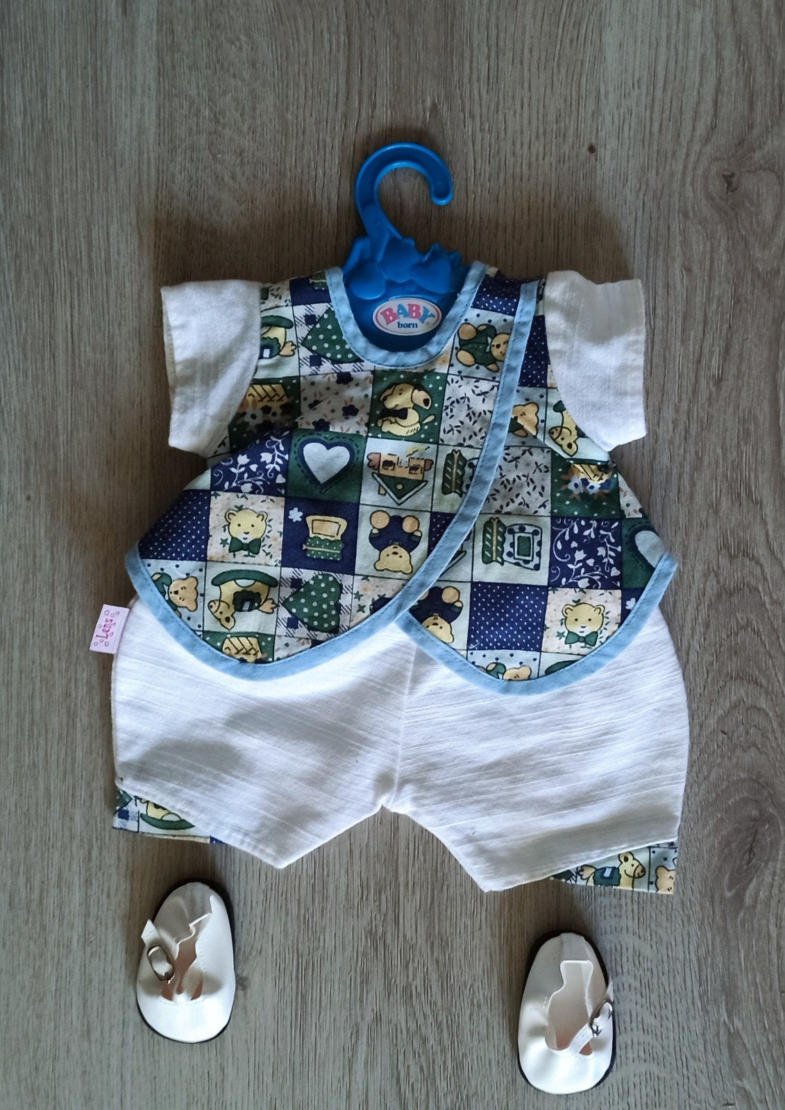 mooi nog nieuw setje poppenkleding setje met schoentjes, Ophalen of Verzenden, Zo goed als nieuw, Babypop
