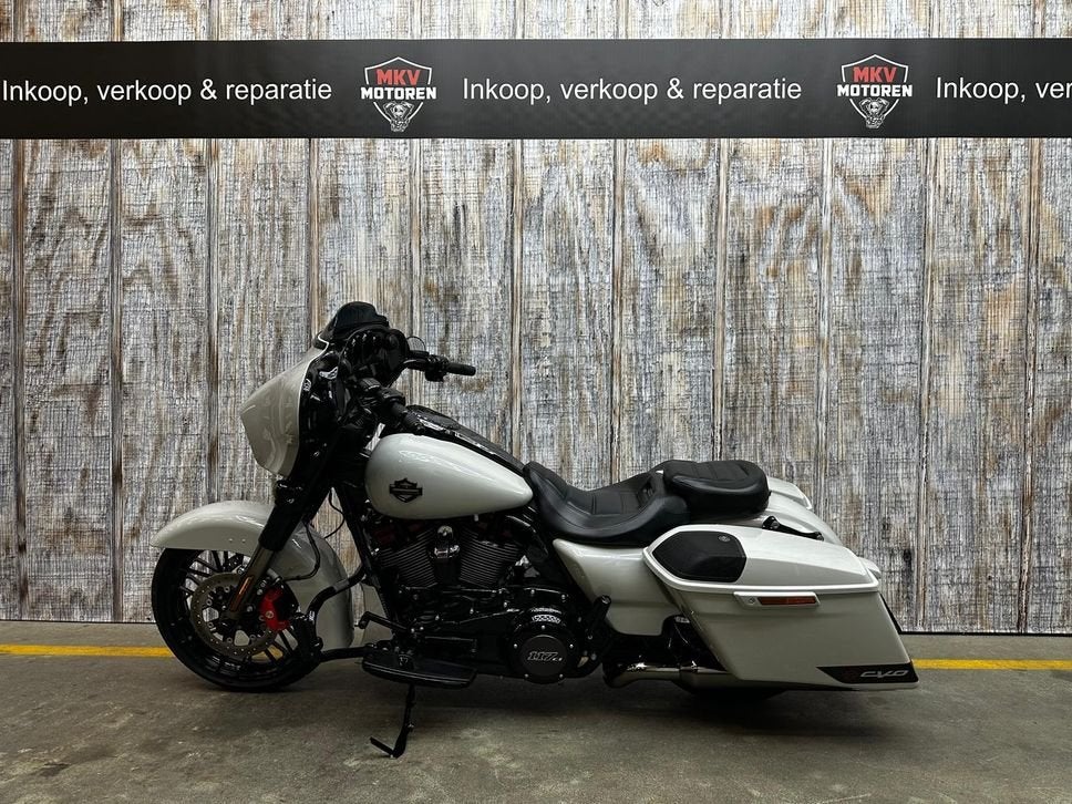 HARLEY-DAVIDSON STREET GLIDE CVO FLHXSE (bj 2020), 2 cilinders, HARLEY-DAVIDSON, Motorrijbewijs A, Bedrijf