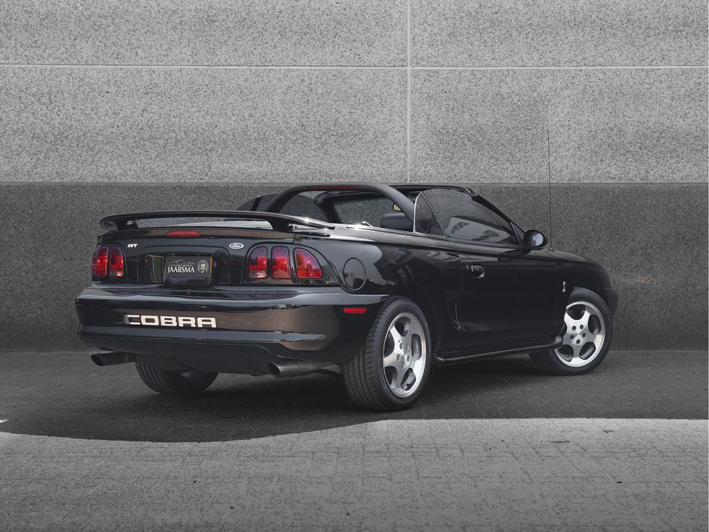 Ford SVT Mustang Cobra 4.6L V8 DOHC |Handgeschakeld |Elektri, Auto's, Zwart, Cabriolet, 4 stoelen, Zwart