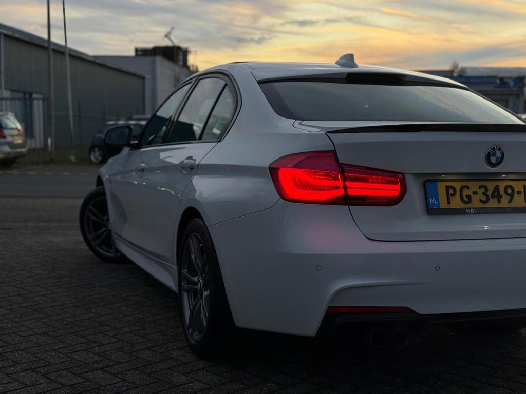 BMW 3-serie 320i#Nap#M-Sport#Automaat#Opendak, Automaat, 1998 cc, Achterwielaandrijving, Euro 6