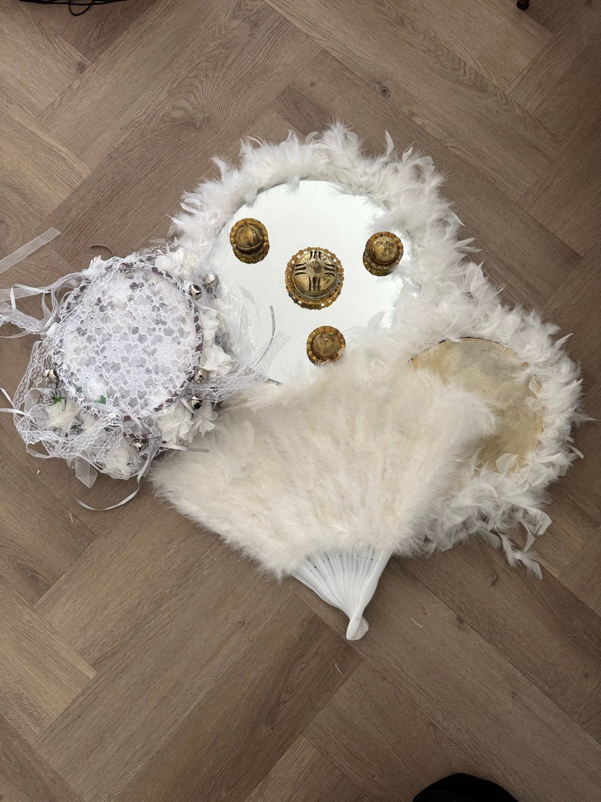 Decoratieve tamboerijnen, waaiers en spiegelplateaus, Ophalen, Gebruikt