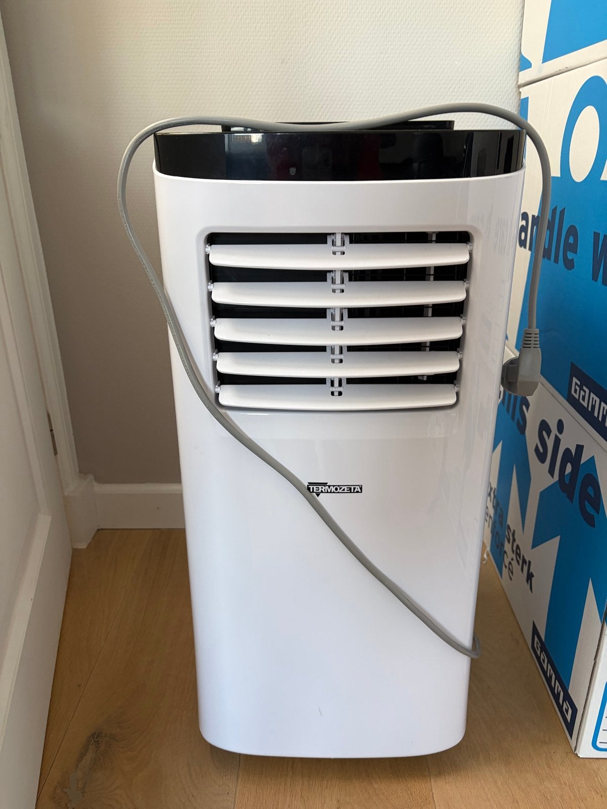 Mobiele airco Termozeta - Koelen en ontvochtigen, Witgoed en Apparatuur, Ophalen, Gebruikt, Minder dan 60 m³, 3 snelheden of meer
