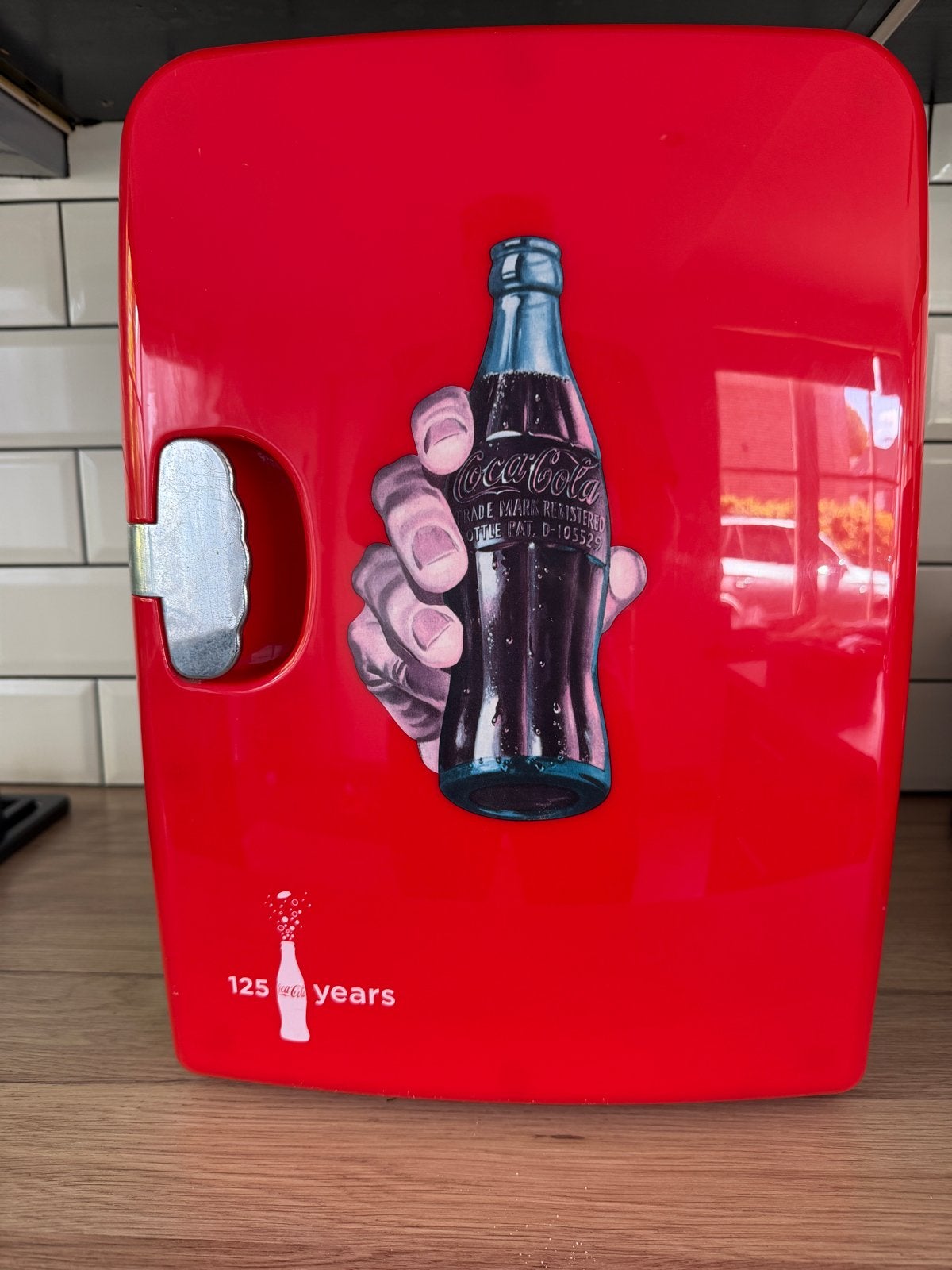 Coca-Cola Mini Koelkast - Draagbaar en Stijlvol, Ophalen, Zonder vriesvak, Minder dan 45 cm, Minder dan 85 cm