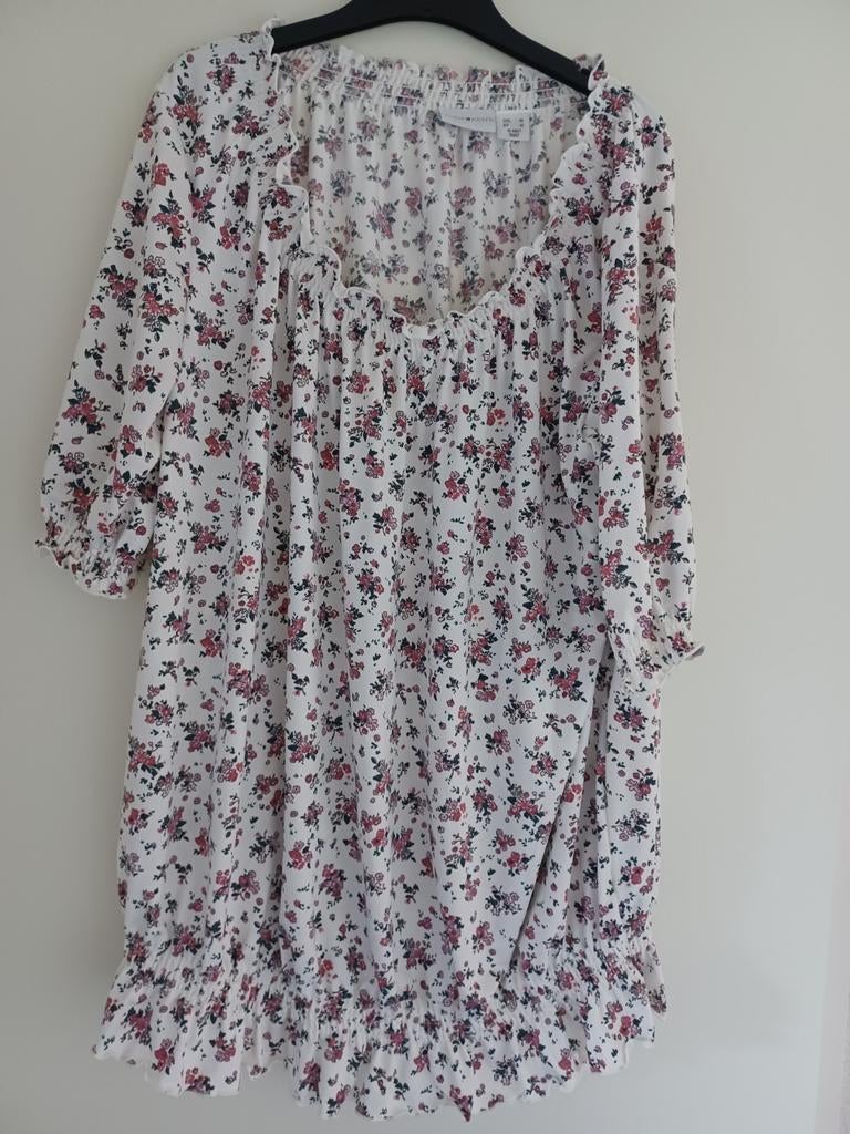 Bloemetjes blouse mt 46, Laura kent, Ophalen of Verzenden, Zo goed als nieuw, Maat 46/48 (XL) of groter