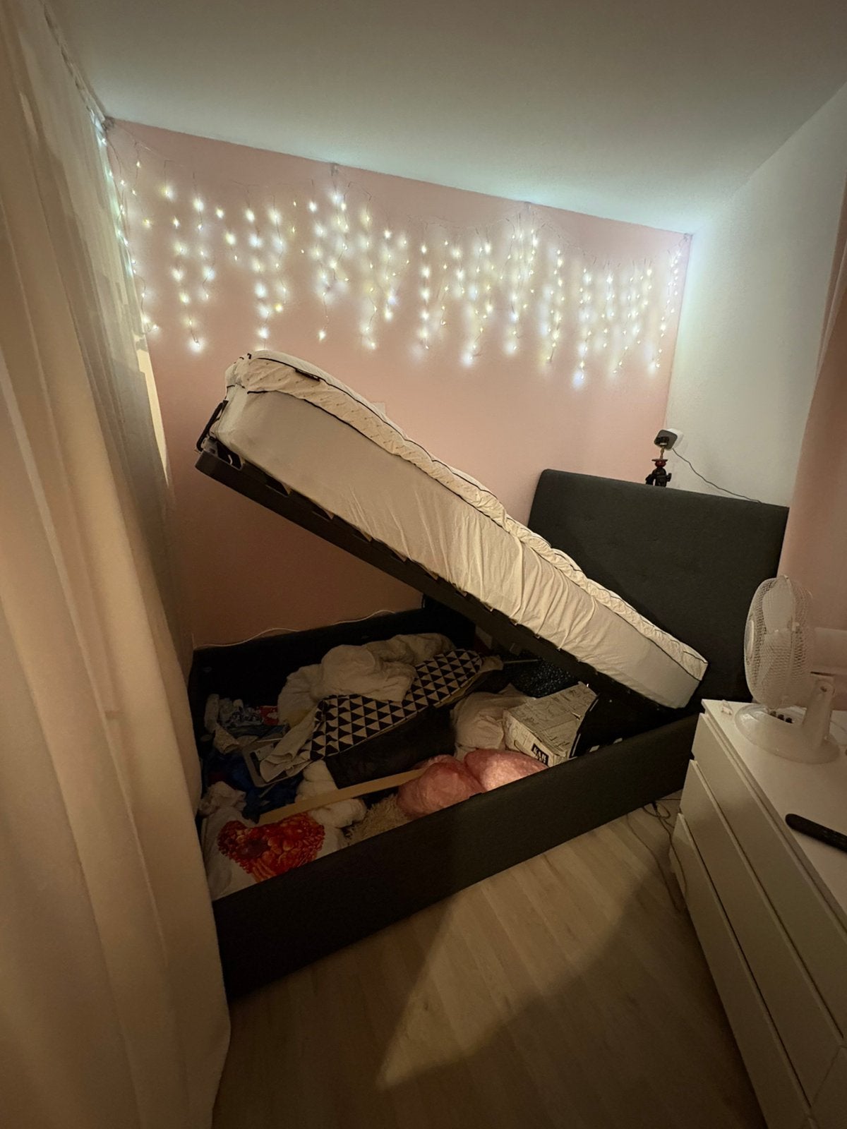 IKEA Idanas bed met opberger 140x200, Ophalen, Zo goed als nieuw, Tweepersoons