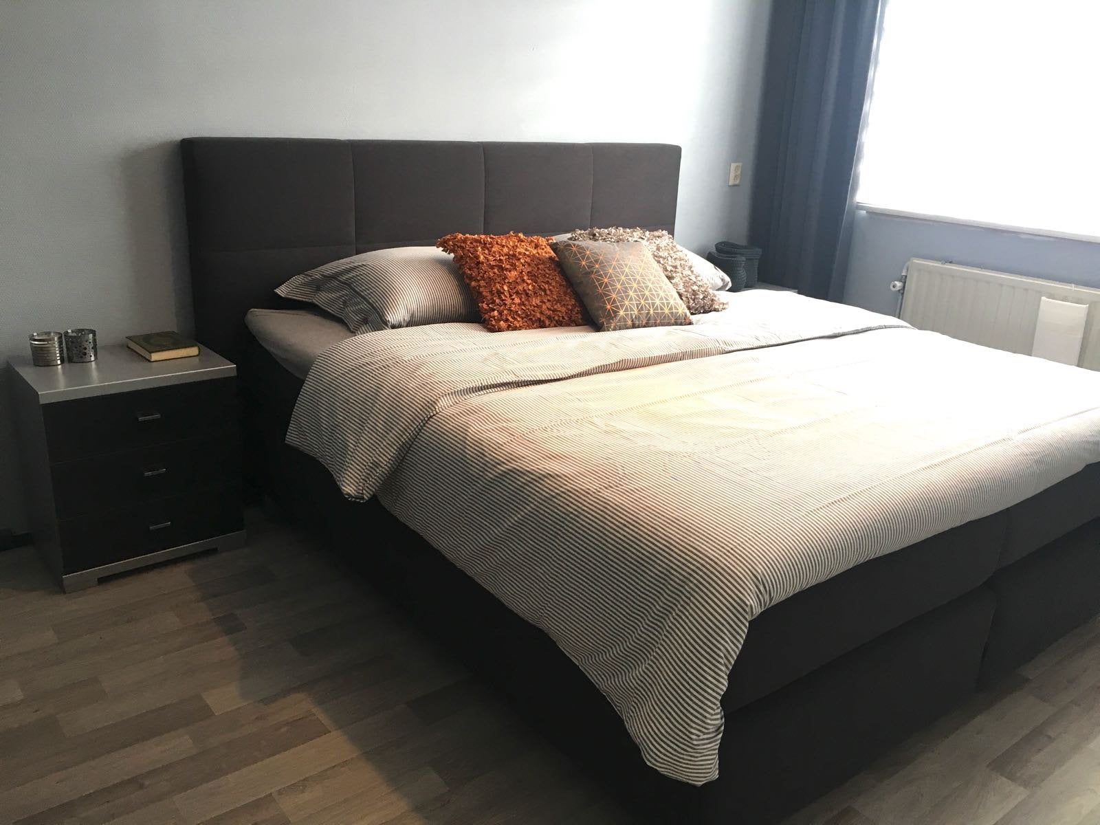 Boxspring Karlsson, Tweepersoons, Ophalen of Verzenden, Zo goed als nieuw, 180 cm