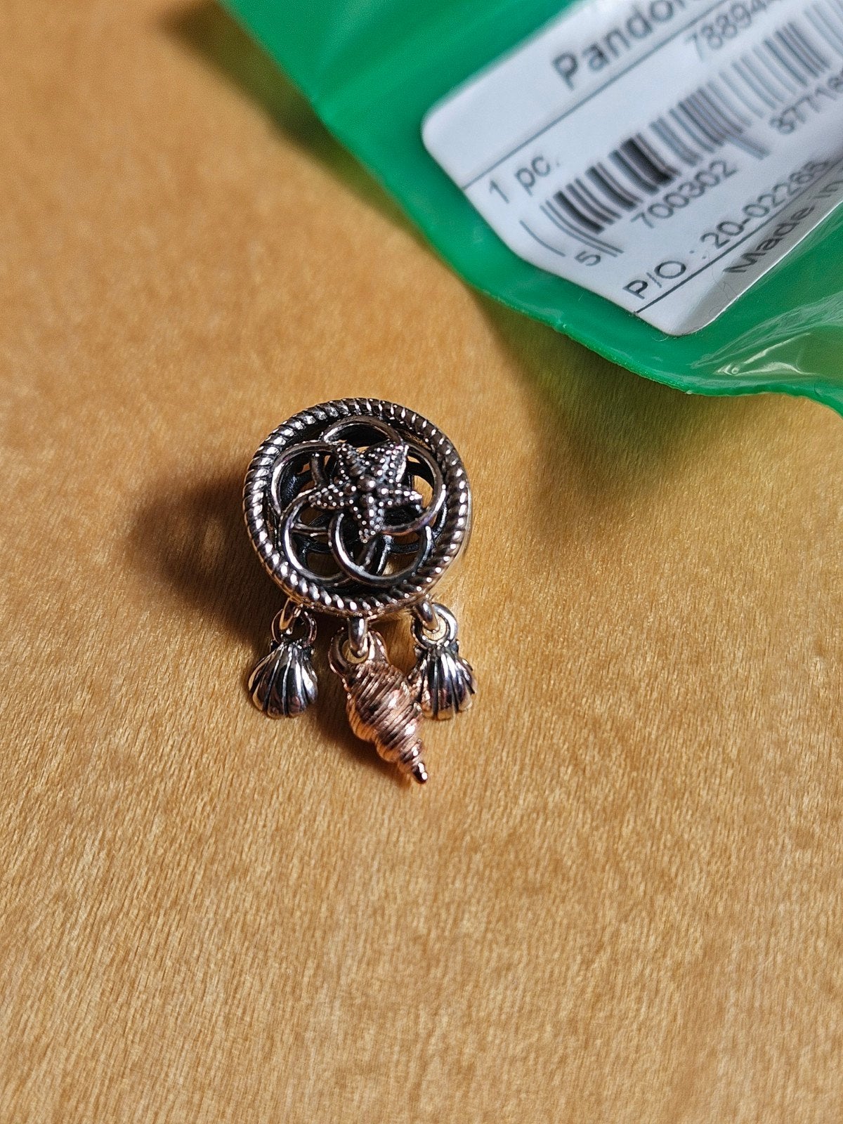 Pandora bedel zeethema met rose hanger, nieuw, Pandora, Nieuw, Ophalen of Verzenden, 1 bedel