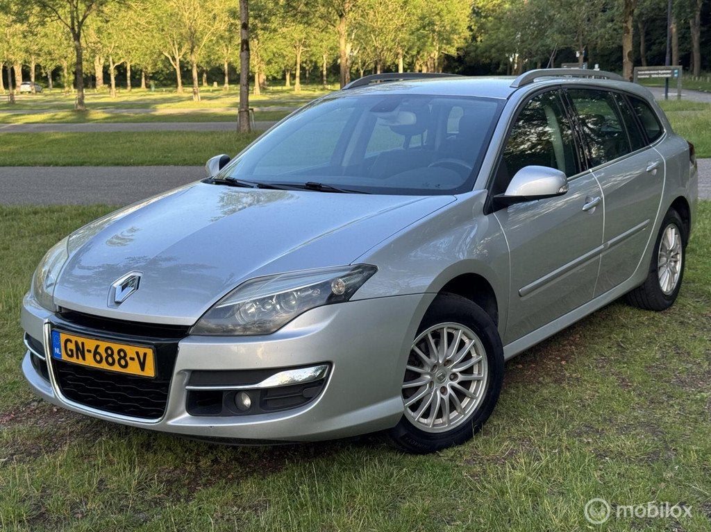 Renault Laguna 1.5 dCi Nieuw koppeling, Auto's, Gebruikt, 1295 kg, 4 cilinders, Parkeersensor