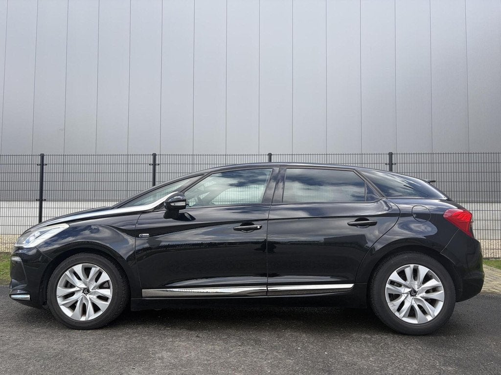 Citroen DS5 2.0 Hybrid4 Sport Chic | MEMORY | STOELMASSAGE, Auto's, Citroën, Automaat, Euro 5, Zwart, 4 cilinders