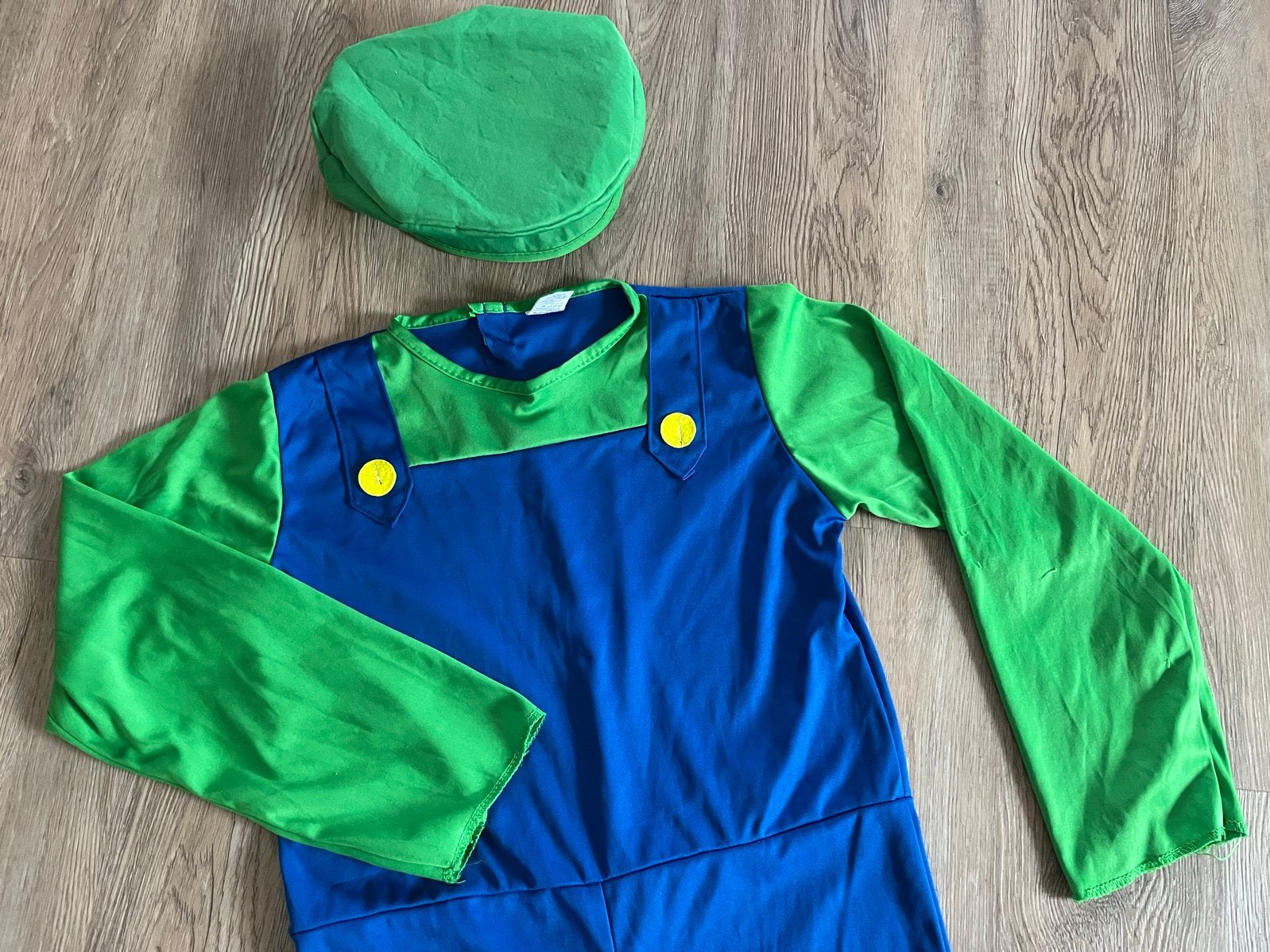 Luigi kostuum - Super Mario - Maat 10-12 jaar, Ophalen of Verzenden, Zo goed als nieuw, 158 t/m 164, Jongen of Meisje