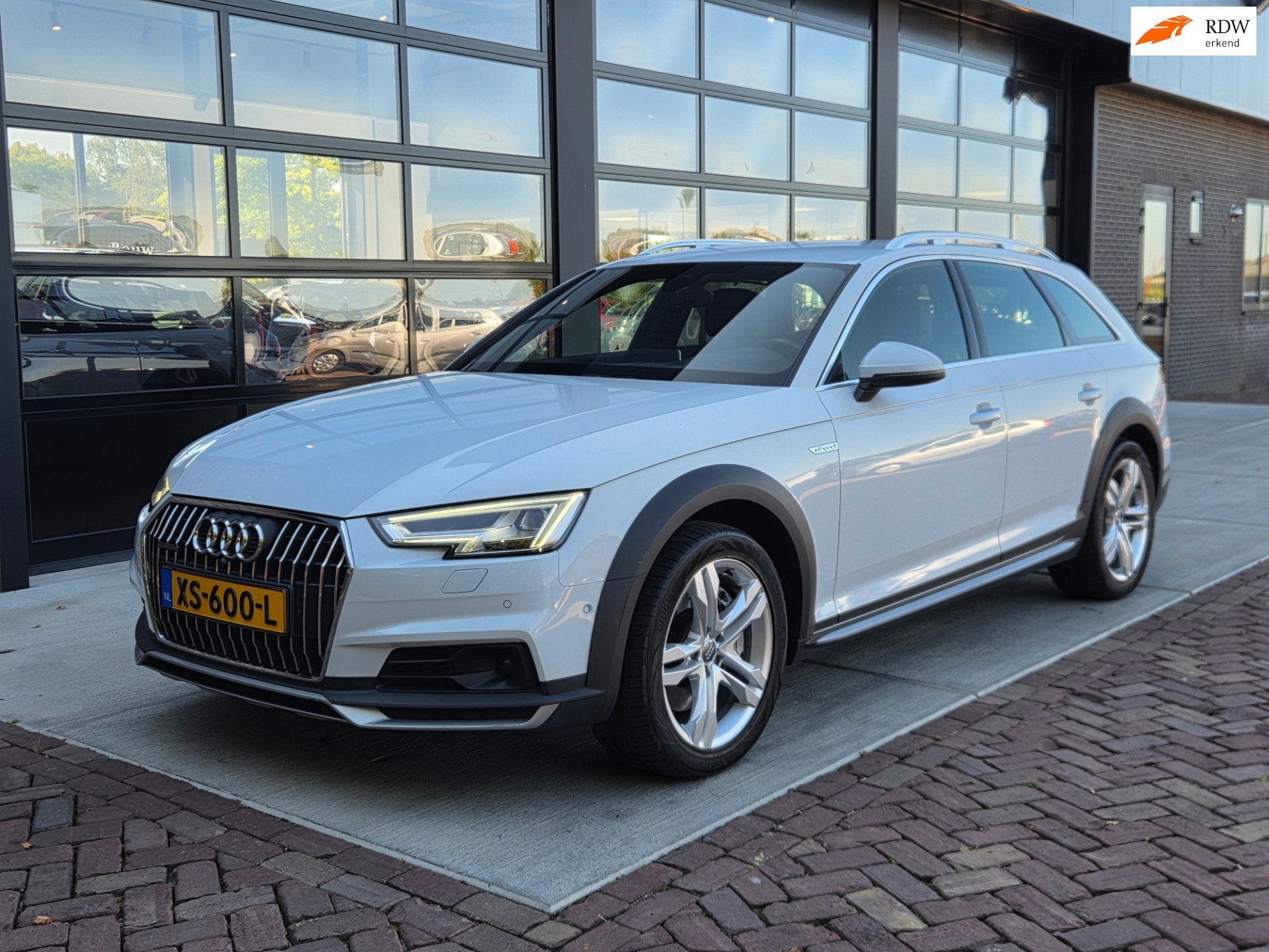 Audi A4 allroad quattro 2.0 TFSI MHEV Allroad Pro Line Plus, Auto's, Automaat, 15 km/l, Gebruikt, 4 cilinders