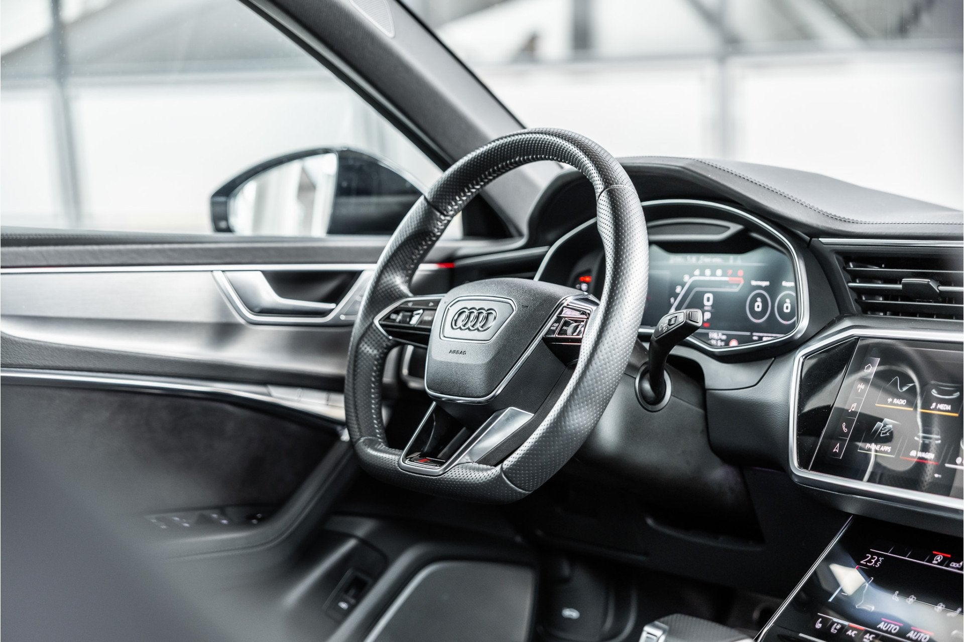 Foto 9 van Audi RS6 Avant 4.0 TFSI Quattro | Keramisch | Dynamic + | Mi