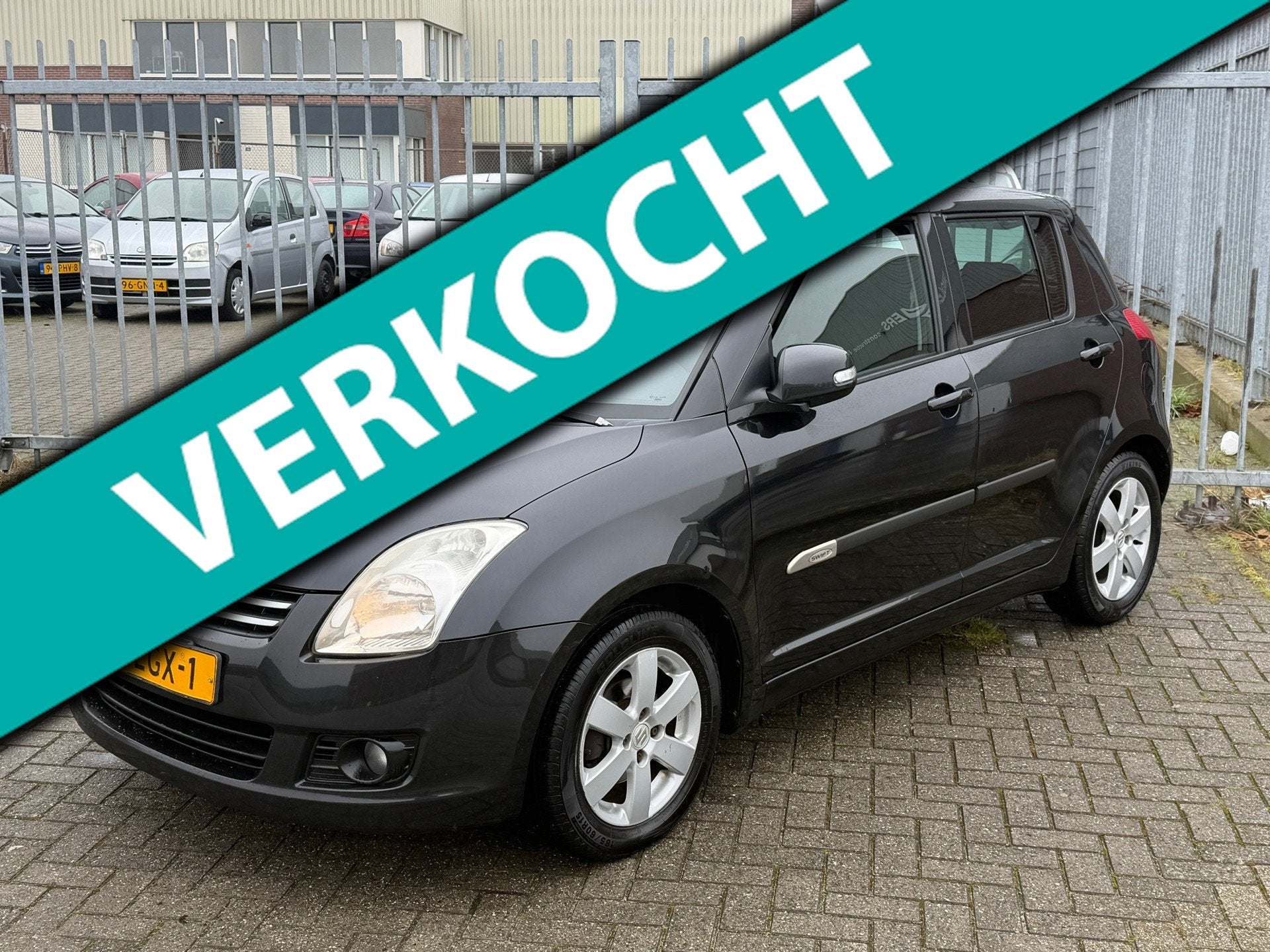 Suzuki Swift 1.3 Limited 5 deurs 93PK! KMST NAP! AIRCO l STO, Auto's, Voorwielaandrijving, Dealer onderhouden, Zwart, 400 kg