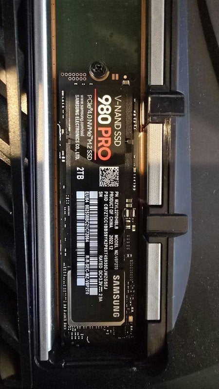 Samsung 980 Pro 2TB NVMe PCIe 4.0 M.2 SSD, Intern, 2TB, Server, SSD