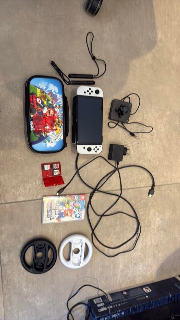 Switch 2 met spellen, Spelcomputers en Games, Spelcomputers | Nintendo Switch Lite, Ophalen, Zo goed als nieuw