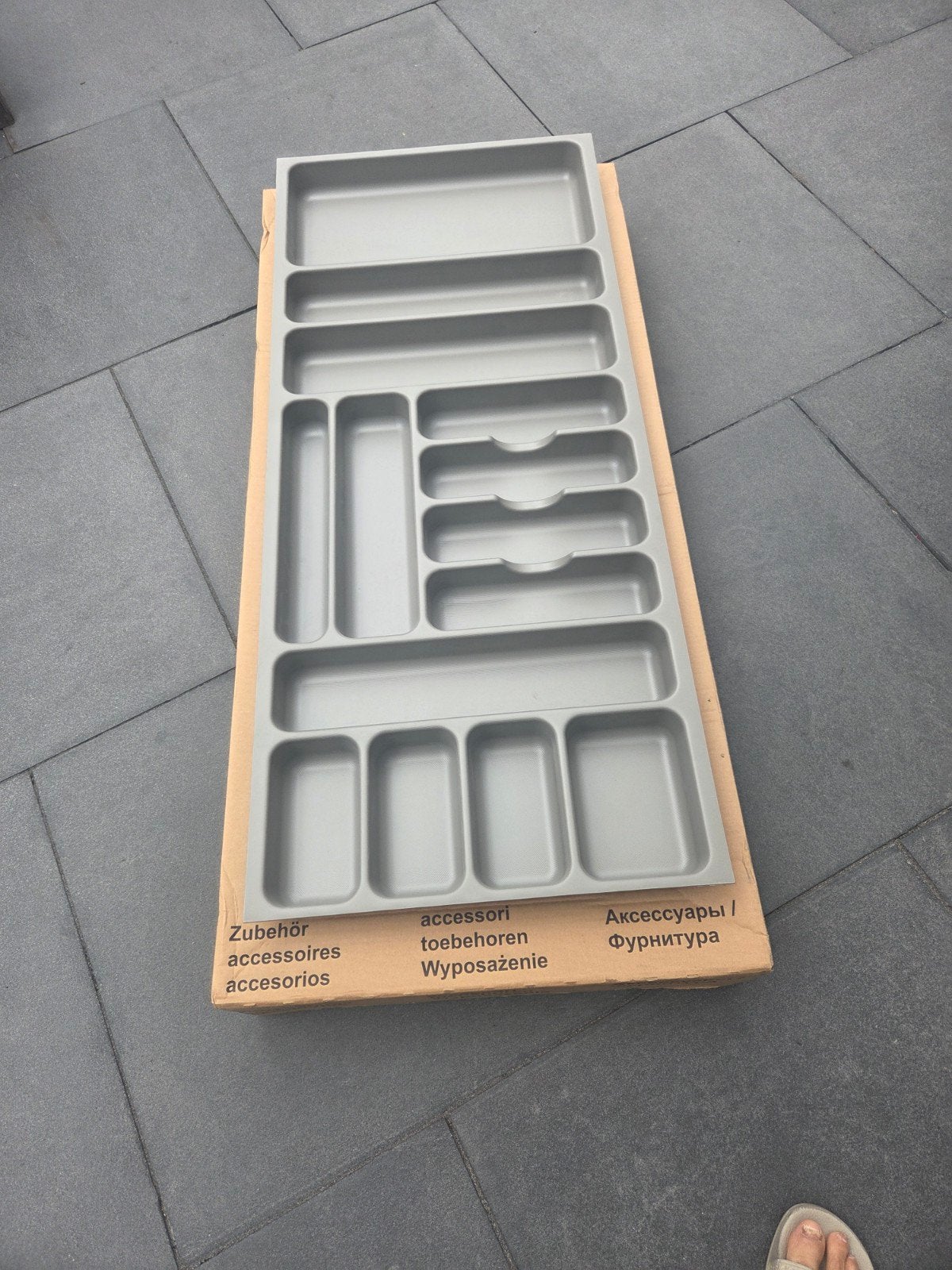 Besteklade, Ophalen, Nieuw