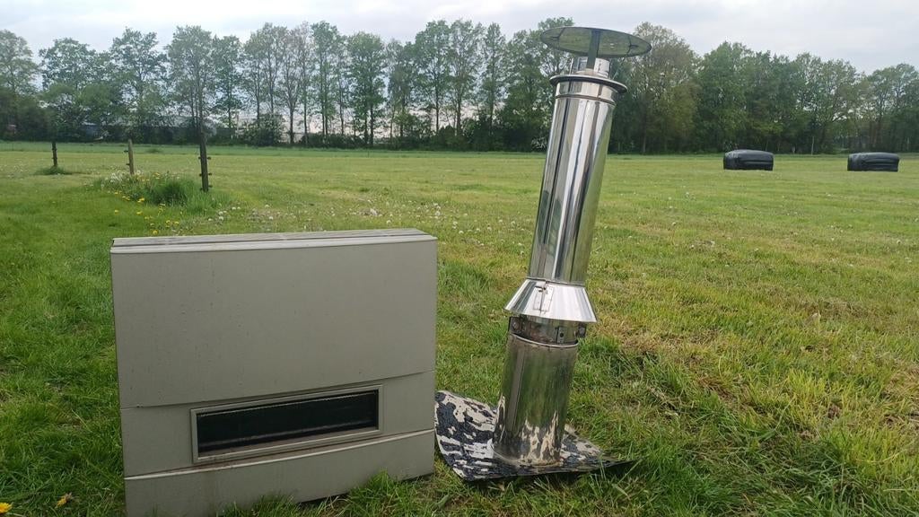 Gaskachel met pijp; als nieuw!, Huis en Inrichting, Kachels, Ophalen, Zo goed als nieuw, Gas, Gaskachel