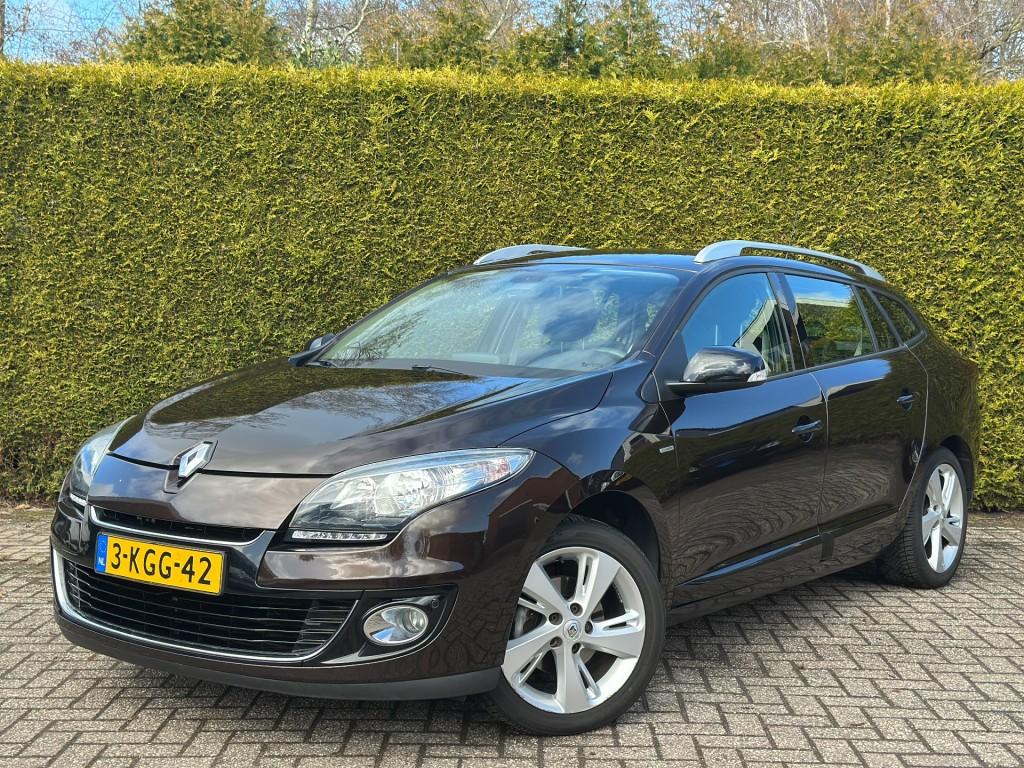 Renault MEGANE Estate 1.2 TCe Bose 116PK NAP Navi  Achteruit, Voorwielaandrijving, Euro 5, Gebruikt, 4 cilinders