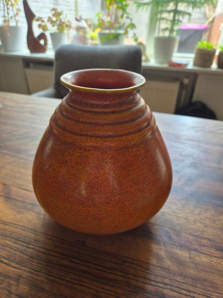 Vintage Mosa Maastricht Art Deco vaas – oranje lava glazuur, Ophalen of Verzenden