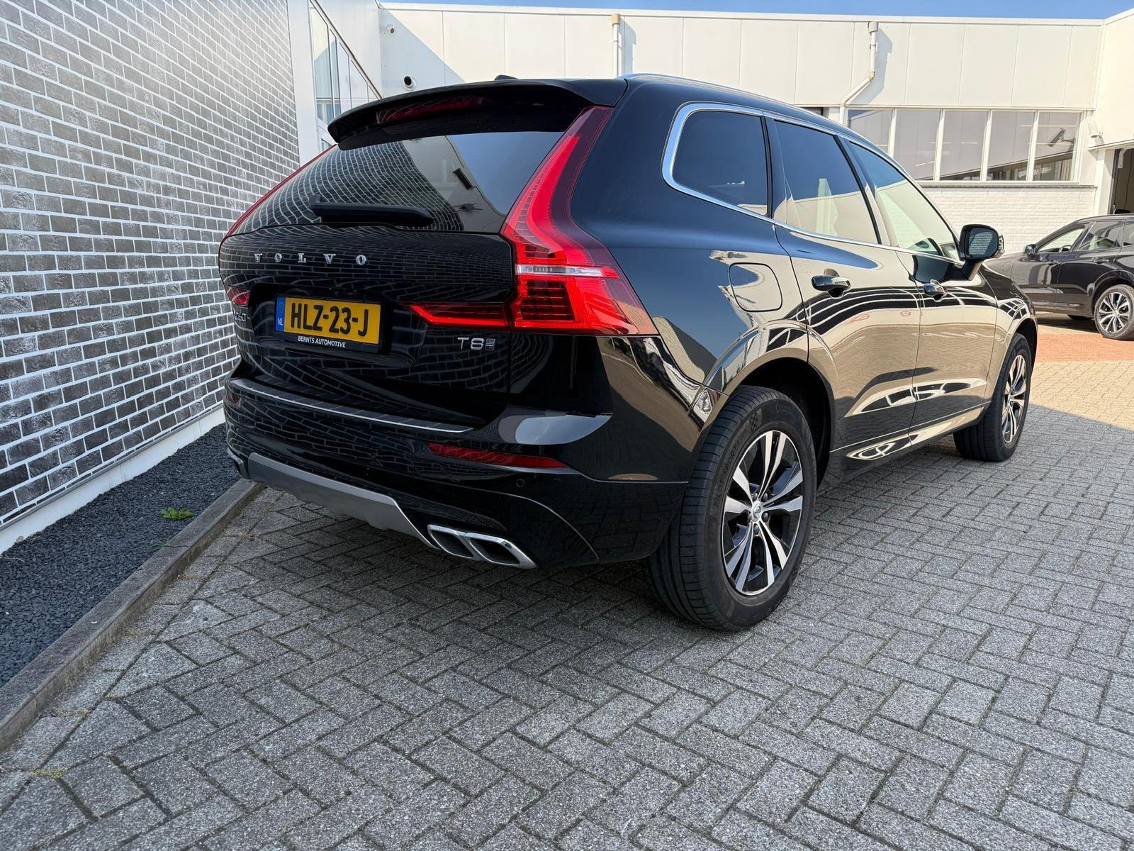 Volvo XC60 2.0 T8 Twin Engine AWD Momentum Pro | Plug-in Hyb, Auto's, 12 maanden, Gebruikt, Euro 6, 4 cilinders