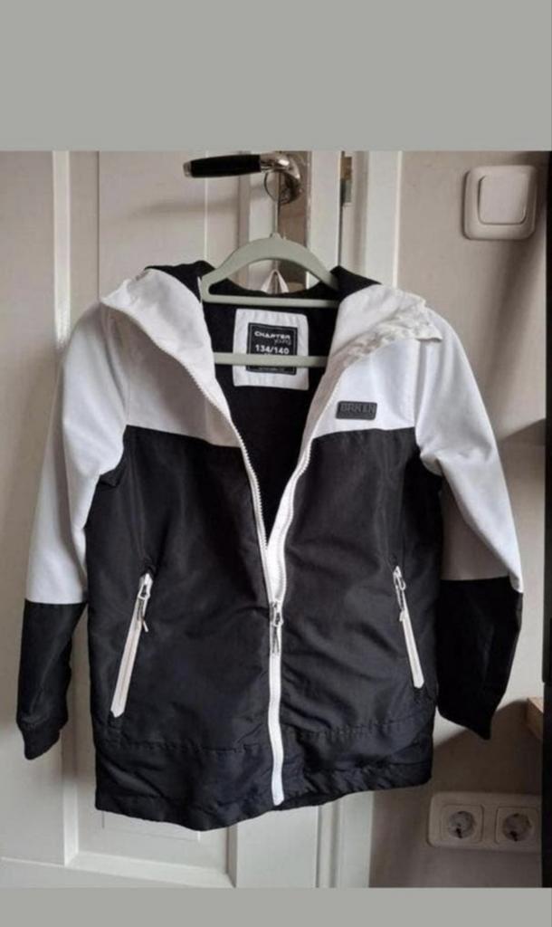 Zomerjas 134 als nieuw ! Zwart wit, Kinderen en Baby's, Kinderkleding | Maat 134, Ophalen of Verzenden, Zo goed als nieuw, Jas