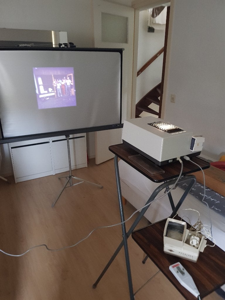 diaprojector met toebehoeren, Audio, Tv en Foto, Diaprojectors, Ophalen, Gebruikt, Met scherm