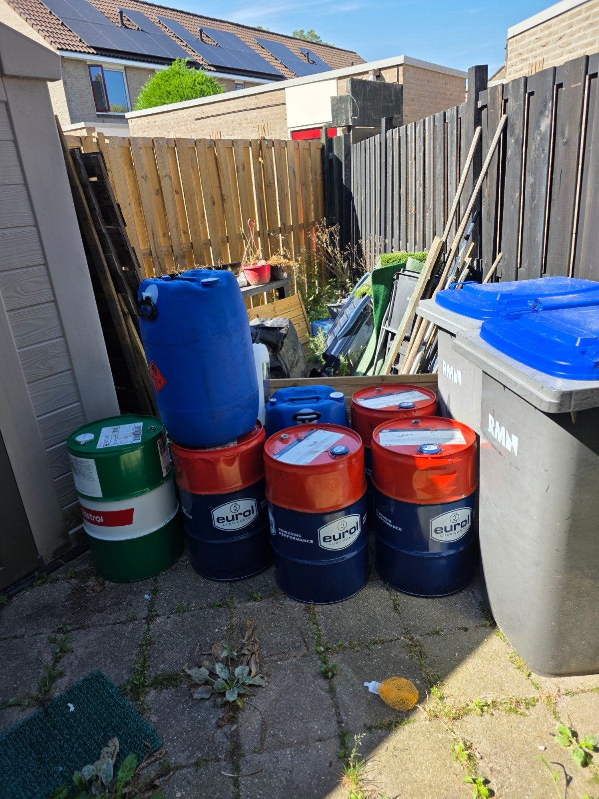Diverse lege olievaten en jerrycans, Ophalen of Verzenden, Gebruikt, Overige automerken