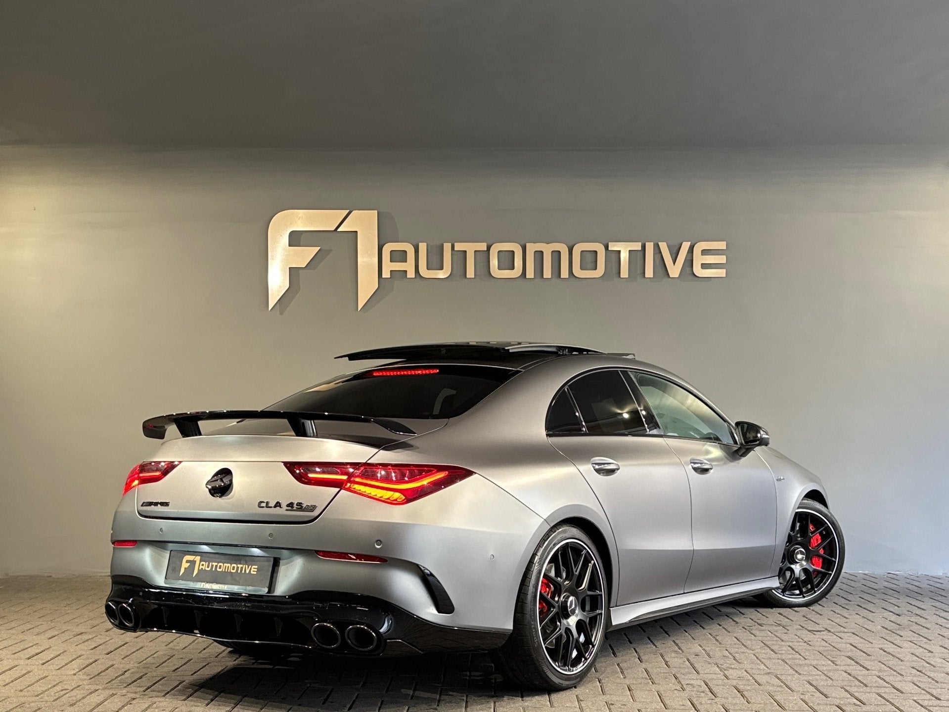 Mercedes-Benz CLA-klasse AMG 45 S 4M+ Pano|Memory|HuD|In.BTW, Automaat, Gebruikt, 4 cilinders, Bedrijf