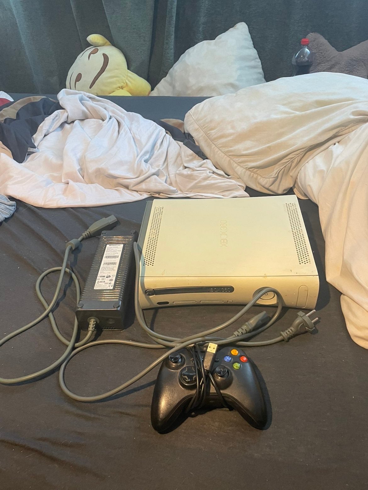 Xbox360, Spelcomputers en Games, Spelcomputers | Xbox 360, Ophalen of Verzenden, Zo goed als nieuw, 250 GB, Met 1 controller