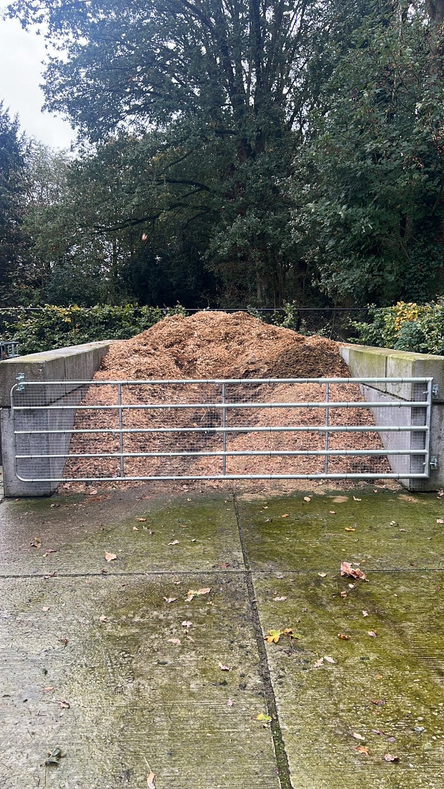 Gratis paardenmest, Tuin en Terras, Ophalen, Tuinaarde