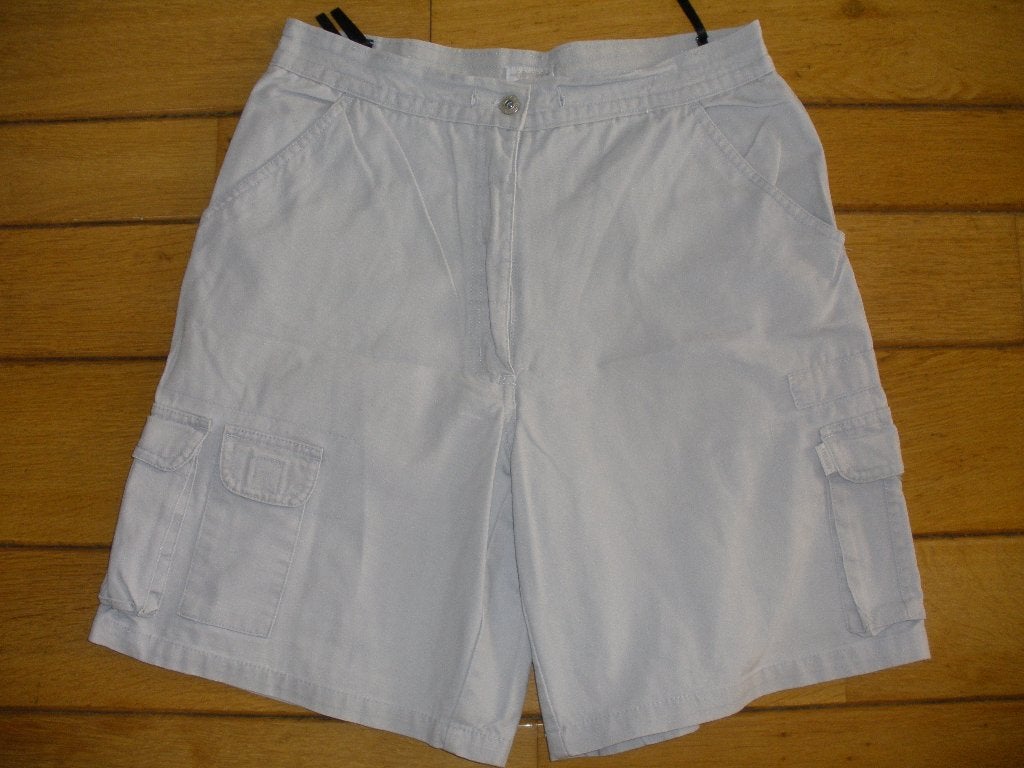 ODYSSEE bermuda licht grijs maat 38, Kleding | Dames, Maat 38/40 (M), Kort, Odyssee, Ophalen of Verzenden