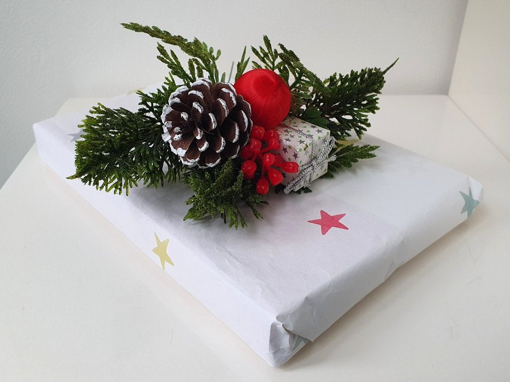 leuke kerstversiering/ kersttakje/ kerstdecoratie, kunststof, Verzenden, Zo goed als nieuw