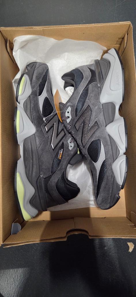New Balance 9060 in maat 44,5 NIEUW, Kleding | Heren, Schoenen, New Balance, Overige kleuren, Nieuw, Ophalen of Verzenden