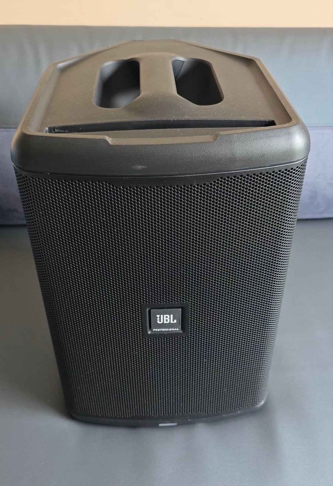 JBL EON COMPACT ONE - zgan, Audio, Tv en Foto, Luidsprekers, Ophalen of Verzenden, Zo goed als nieuw, Draagbare speaker, Inclusief oplader