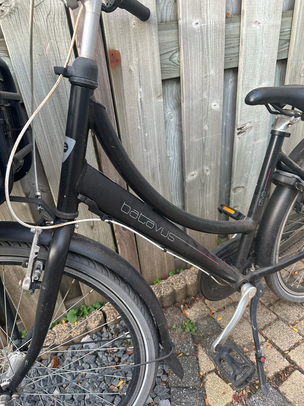 Batavus fiets met lekke banden, Fietsen en Brommers, Ophalen, Velgrem, Batavus, 53 tot 56 cm