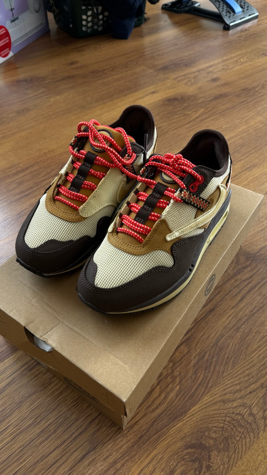 Nike Air Max 1 x Travis Scott Cactus Jack Baroque Brown, Ophalen of Verzenden, Nieuw, Bruin, Sneakers of Gympen