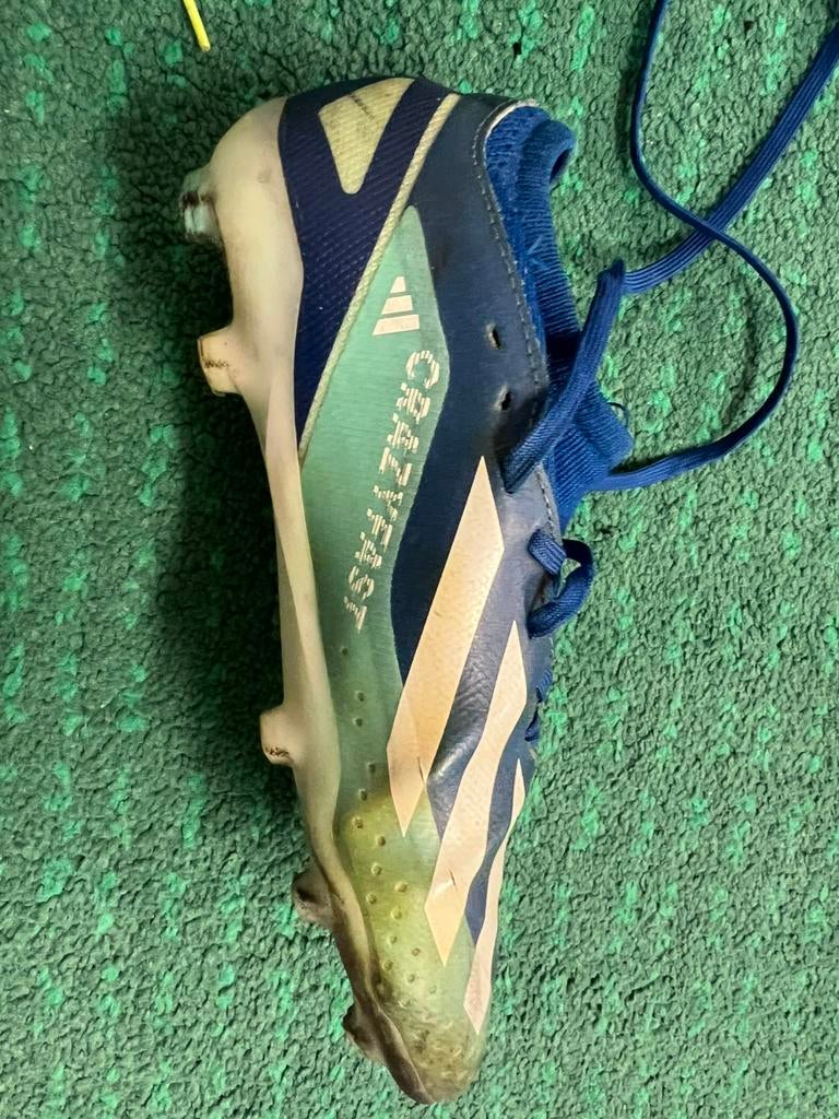 Voetbal schoenen, Sport en Fitness, Honkbal en Softbal, Ophalen of Verzenden, Gebruikt, Schoenen