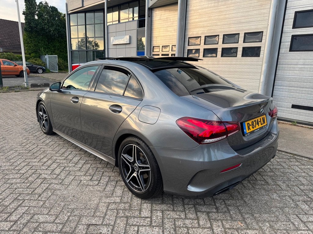 Mercedes-Benz A-klasse 180 Business AMG Panodak, Camera, Sfe, Auto's, 136 pk, Gebruikt, Euro 6, 4 cilinders