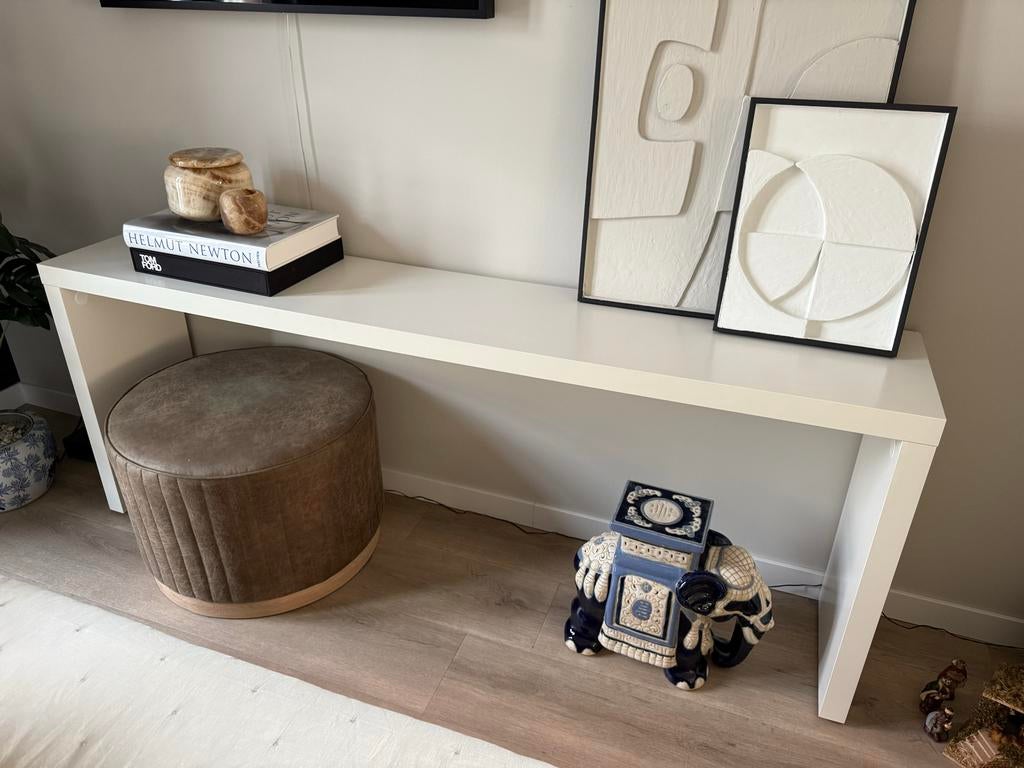 Witte bijzettafel Ikea met wieltjes, Huis en Inrichting, Tafels | Bijzettafels, Ophalen, Gebruikt, 75 cm of meer, 60 cm of meer