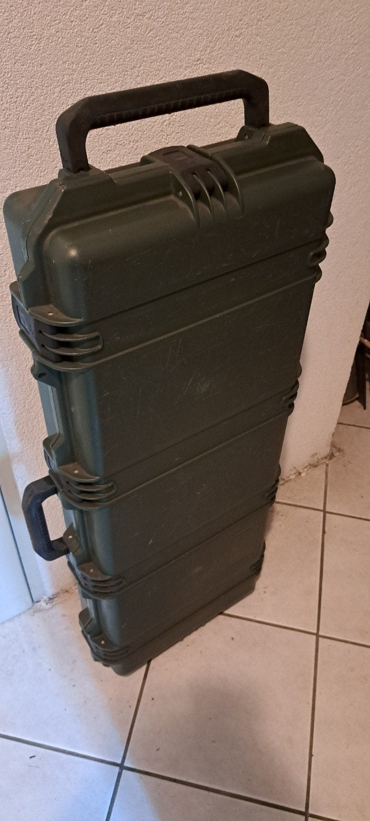 Stormcase Pelicase iM3100 rolkoffer guncase leger, Ophalen, Gebruikt