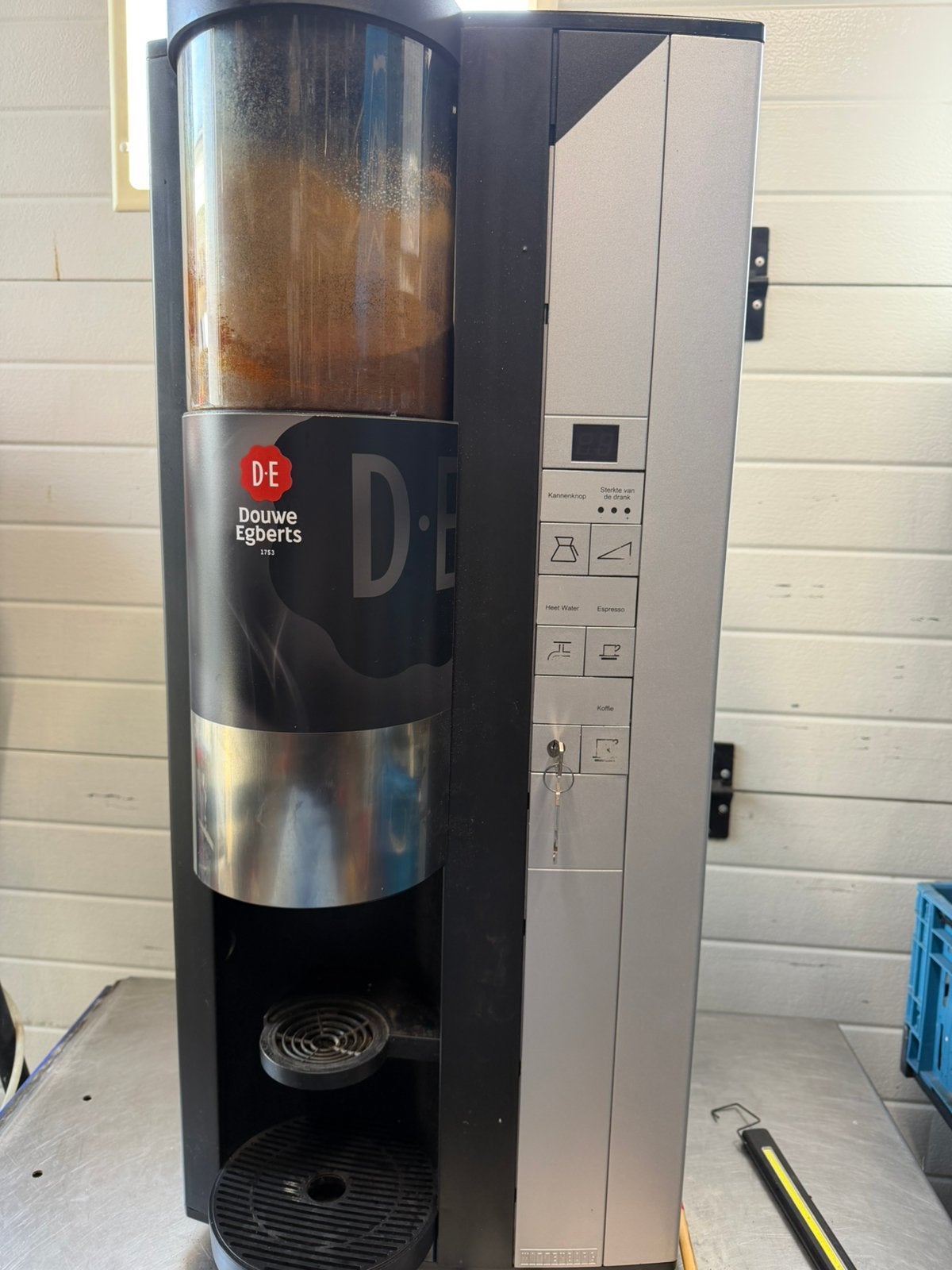 Douwe Egberts Gallery 110, Ophalen, Gebruikt, 10 kopjes of meer, Koffiemachine