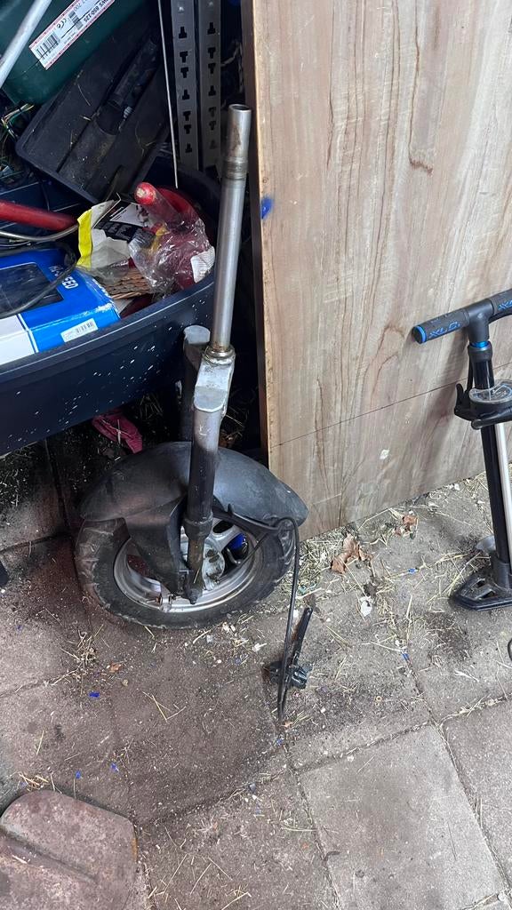 Peugeot ludix voorvork inc velg, Fietsen en Brommers, Scooters | Peugeot, Ophalen, Zo goed als nieuw, Benzine, Ludix