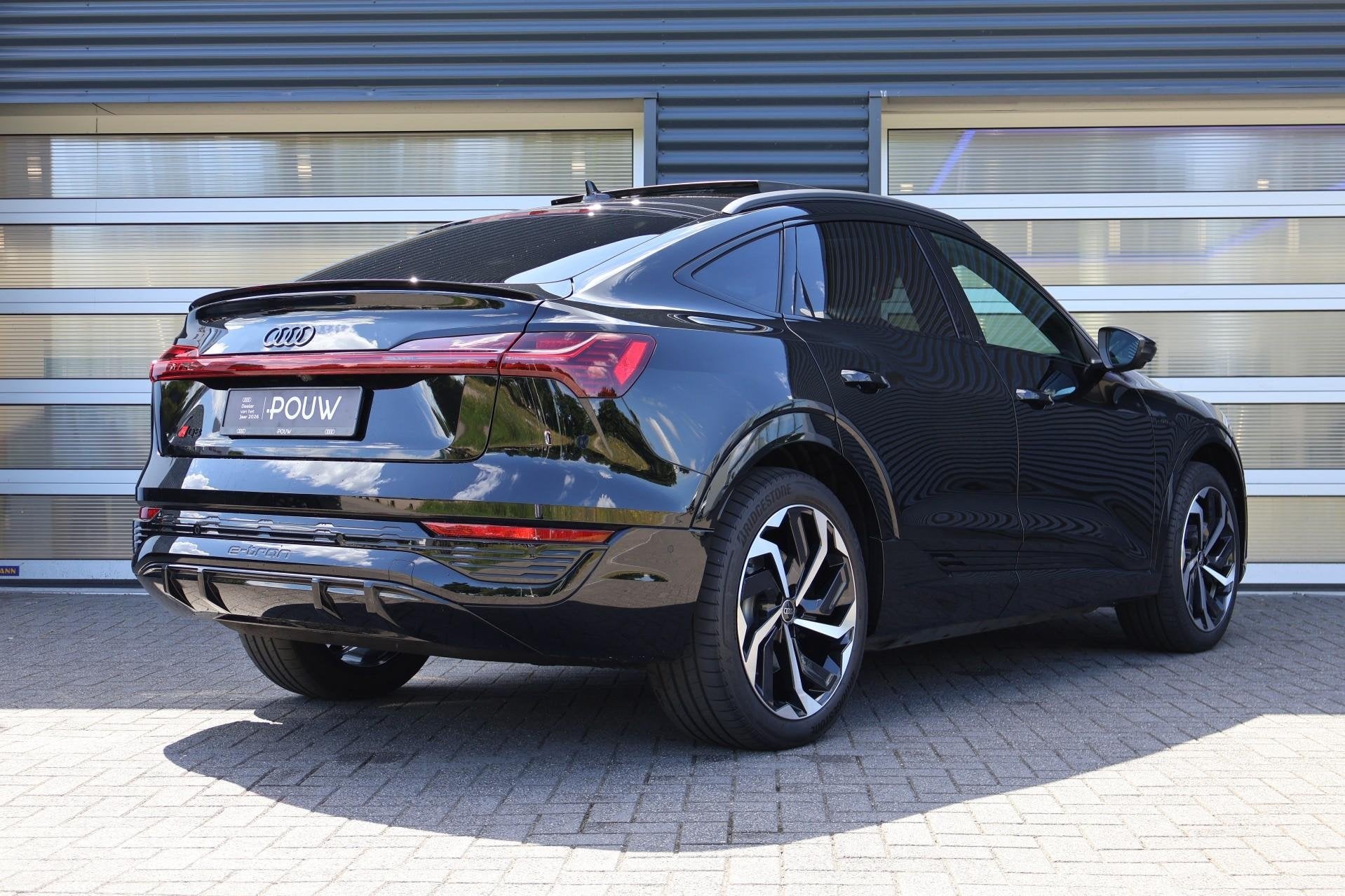 Audi Q8 Sportback e-tron 50 340pk quattro S Edition | Trekha, Auto's, Automaat, 12 maanden, Zwart, 95 kWh