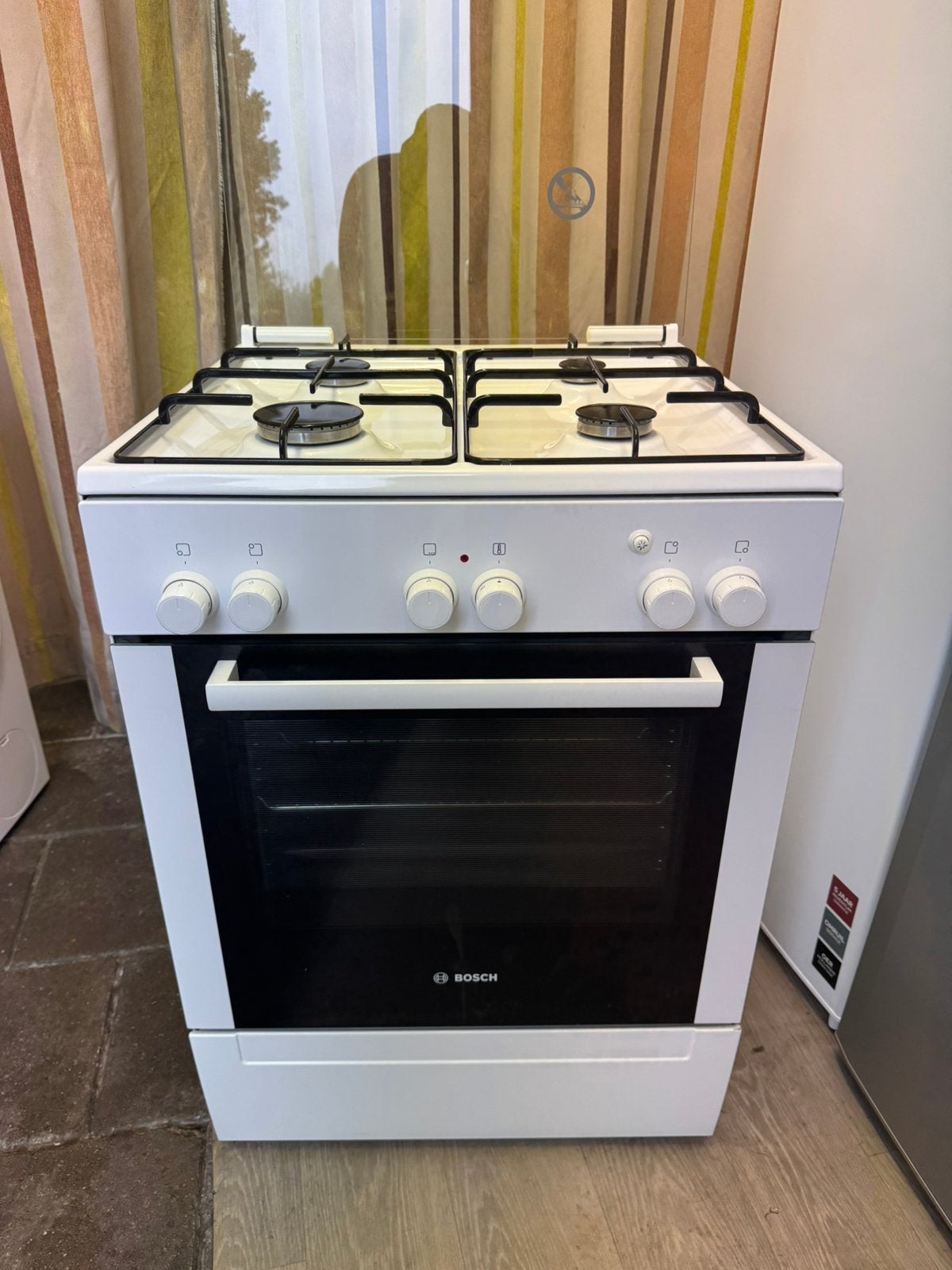 Bosch Gasfornuis | Schone Staat | Elektrische Aansteker, Witgoed en Apparatuur, Ophalen, Gebruikt, Grill, 4 kookzones