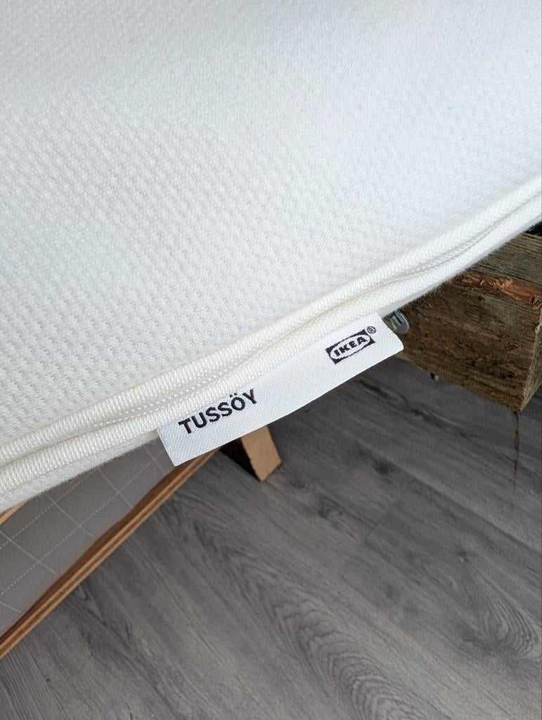 IKEA TUSSÖY topper 140x200 cm - Zo goed als nieuw, Huis en Inrichting, Slaapkamer | Matrassen en Bedbodems, Ophalen, Tweepersoons