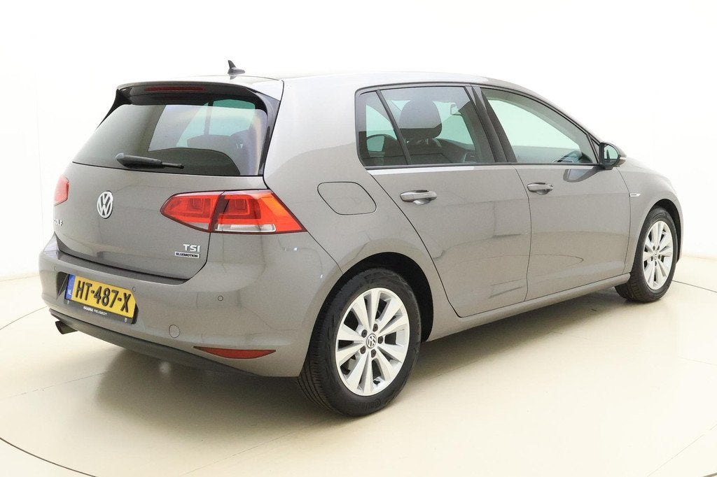 Volkswagen Golf 1.0 TSI Comfortline LM velgen | Parkeersenso, Voorwielaandrijving, Stof, Gebruikt, 23 km/l