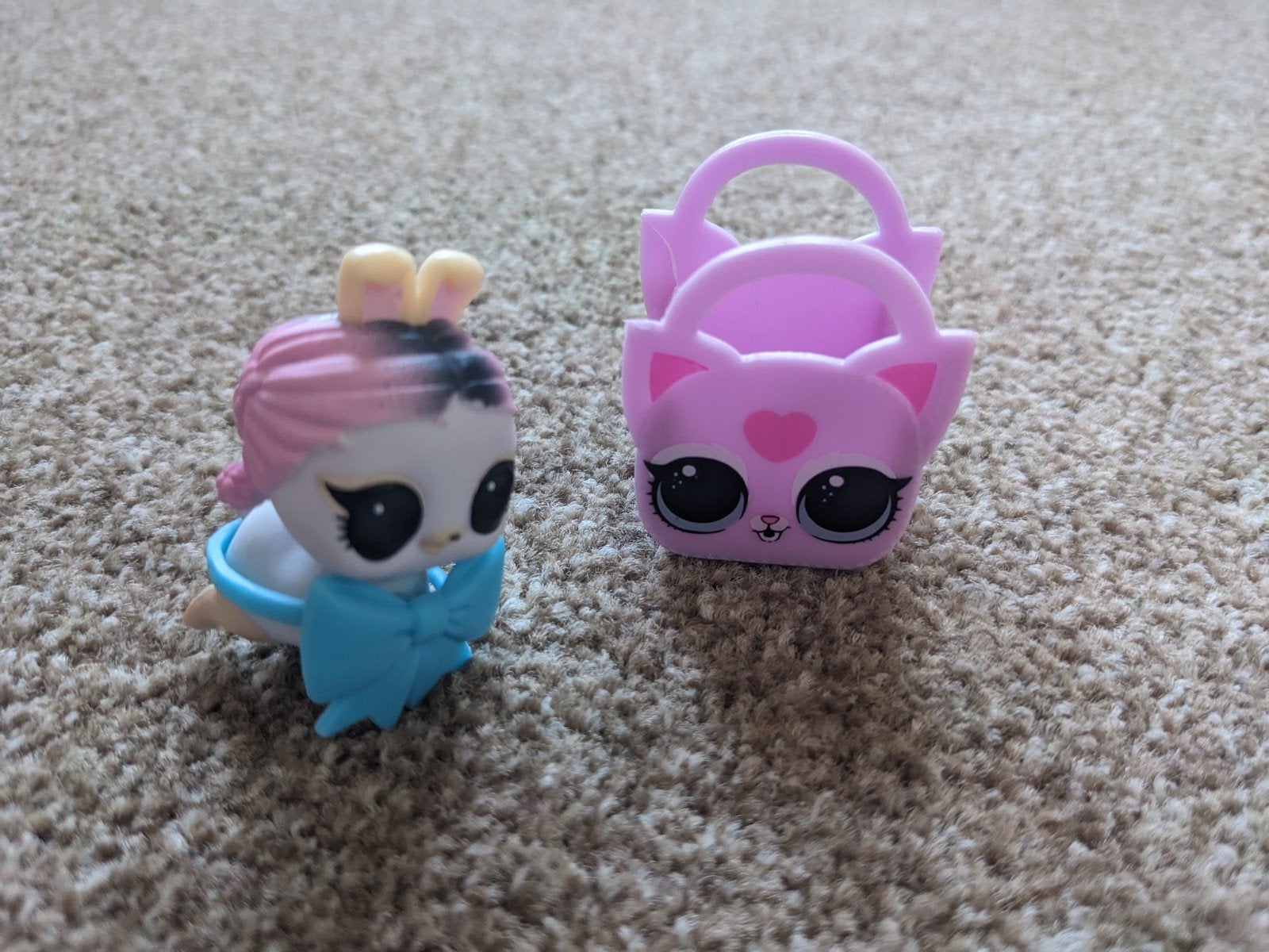 L.O.L. Surprise! Hondje met strik en tasje, Ophalen of Verzenden, Nieuw, Jongen of Meisje
