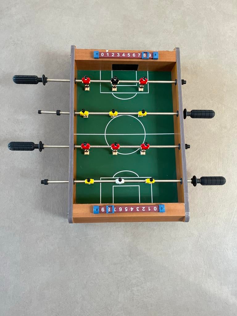 Tafelvoetbaltafel - 50x32 cm speelgoed, Ophalen, Zo goed als nieuw