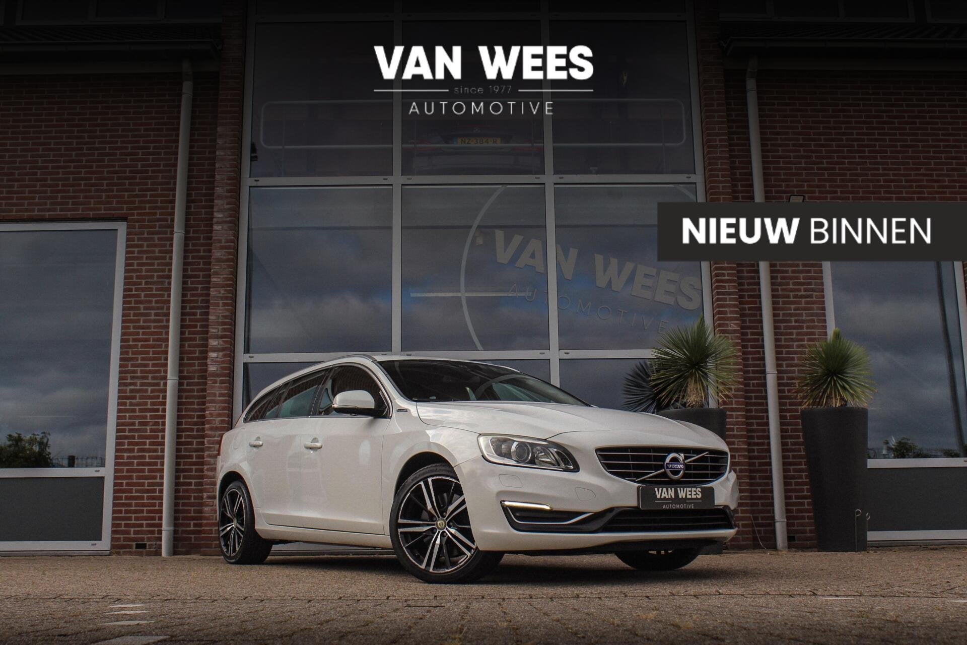 Volvo V60 2.4 D6 AWD Plug-In Hybrid Summum | 3e eigenaar | N, Auto's, Automaat, Automatische klimaatregeling, Wit, Vierwielaandrijving