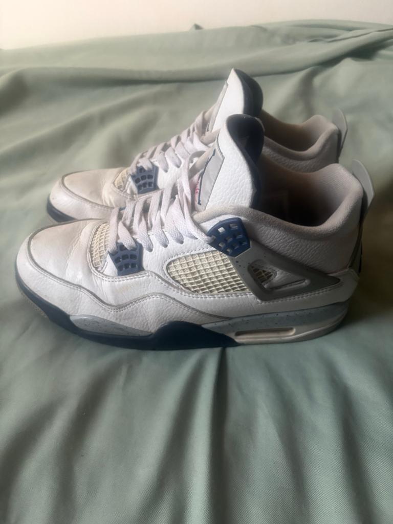 Jordan 4 Navy Blue sneakers te koop (maat 43)., Kleding | Heren, Schoenen, Wit, Ophalen of Verzenden, Sneakers of Gympen, Gedragen